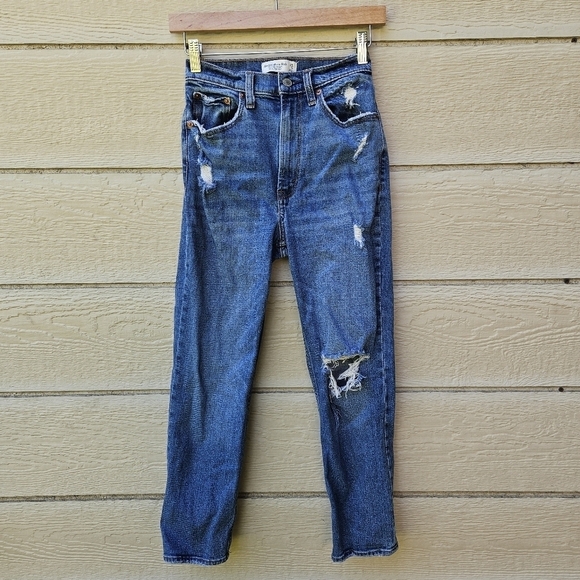 Abercrombie & Fitch Curve Love Ankle Straight Ultra High Rise 25S distressed - Picture 1 of 7